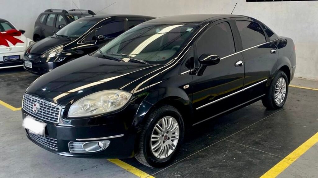 FIAT LINEA BLACK COLOUR