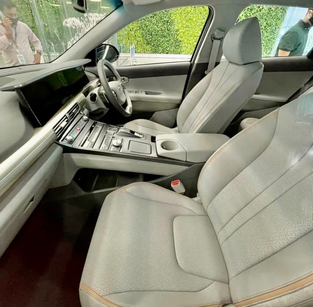 hyundai nexo interior