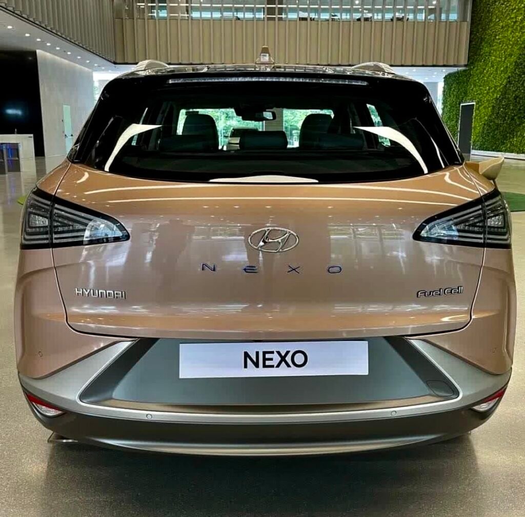 hyundai nexo rear 